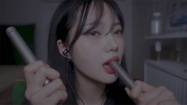 [송나른 Nareun]强烈刺痛感的咬麦口腔音|两耳同时|受纯粹宁静的疗愈时刻 | ASMR番茄助眠