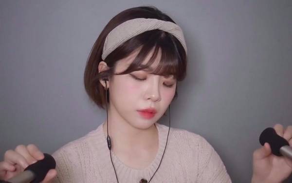 [yeonchu]快速的麦克风刮擦|颅内直升机 | ASMR番茄助眠