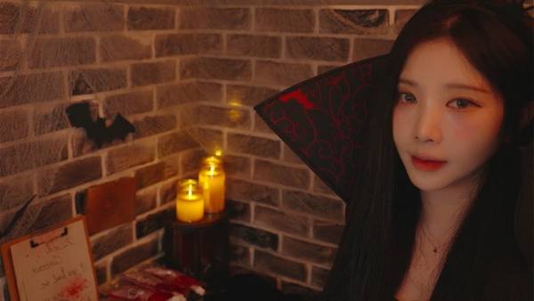 [允英yoonying] 吸血鬼商店角色扮演|老板向新吸血鬼介绍展示商品 | ASMR番茄助眠
